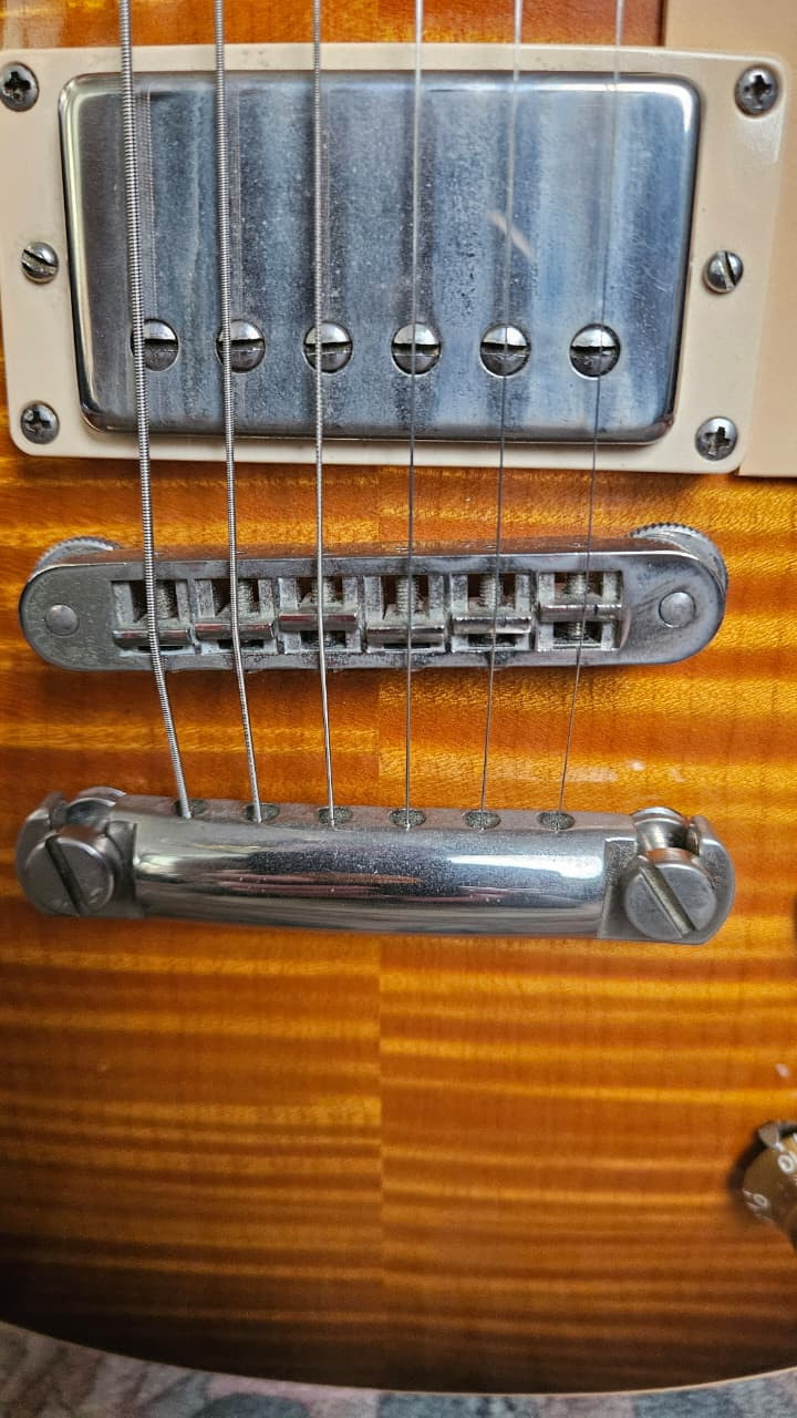 GIBSON 2003 Les Paul Standard Plus Honeyburst aka Premium Plus w/Highly Flamed Maple AAAAA #00093527