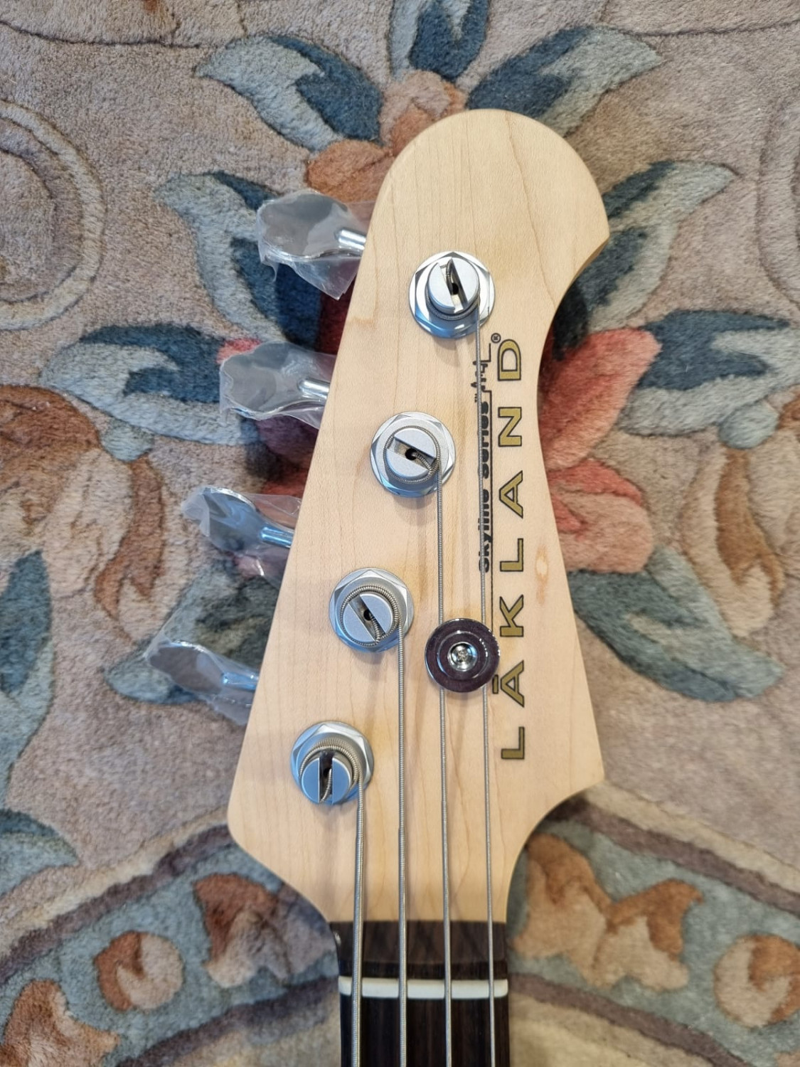 Basse LAKLAND Skyline P s44-64 Sunburst Rosewood
