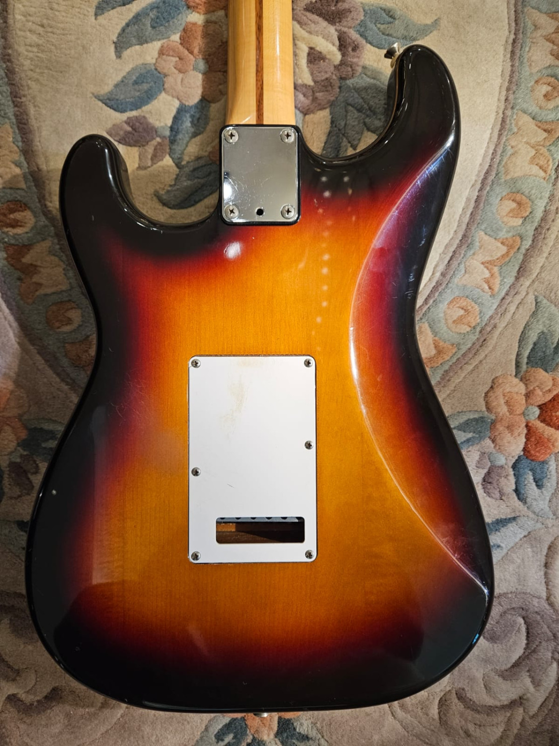 FENDER Strat sunburst 1986 Japon - Segunda Mano