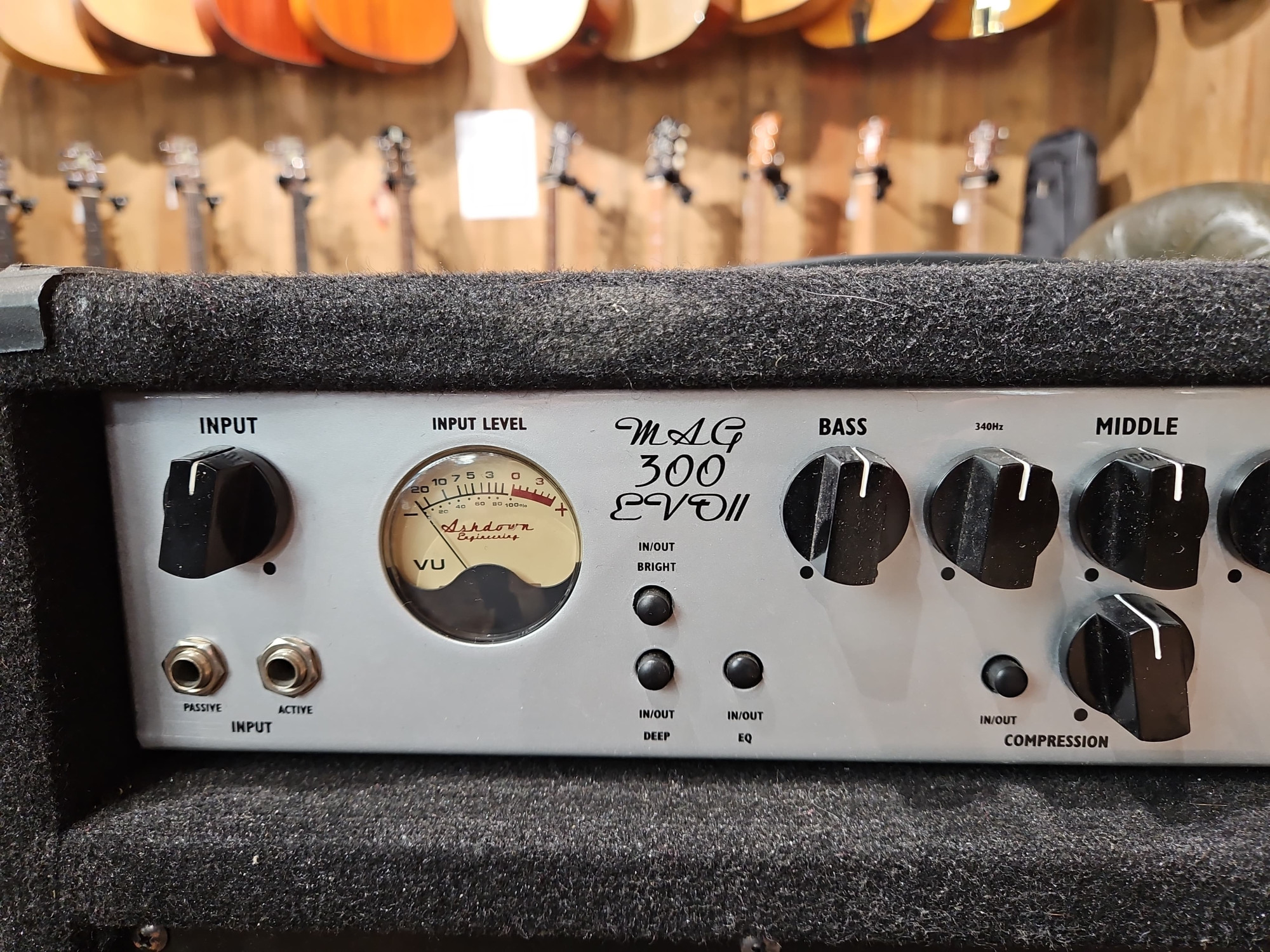 Combo basse ASHDOWN MAG 300 EVOII 115 - Occasion