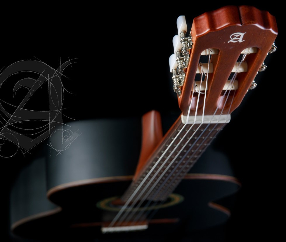 Guitarra clásica ALHAMBRA 1C Black Satin