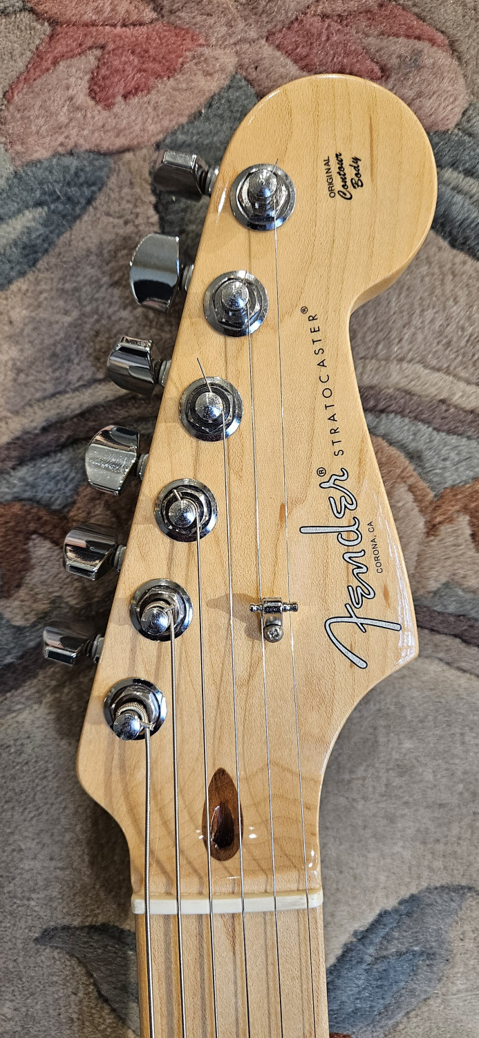 FENDER American Professional Stratocaster 3 Color Sunburst