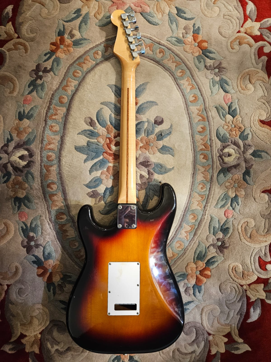 FENDER Strat sunburst 1986 Japon - Segunda Mano