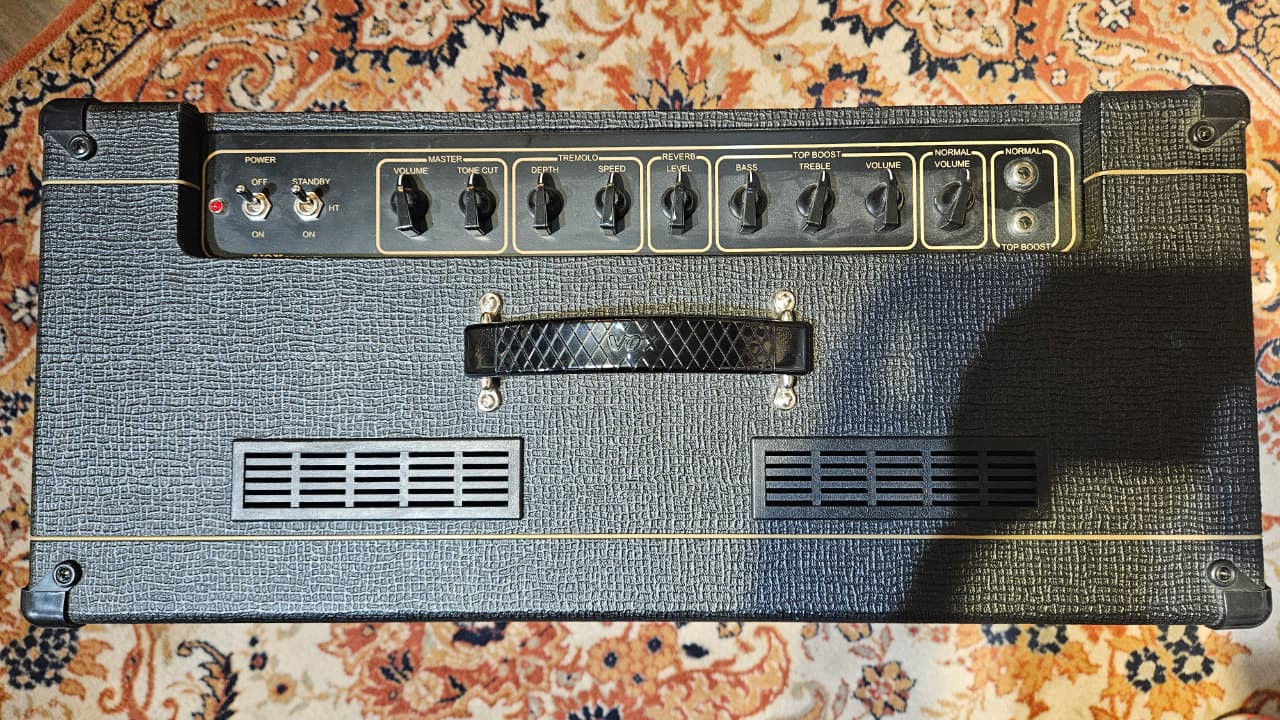 Amplificador VOX AC15C1