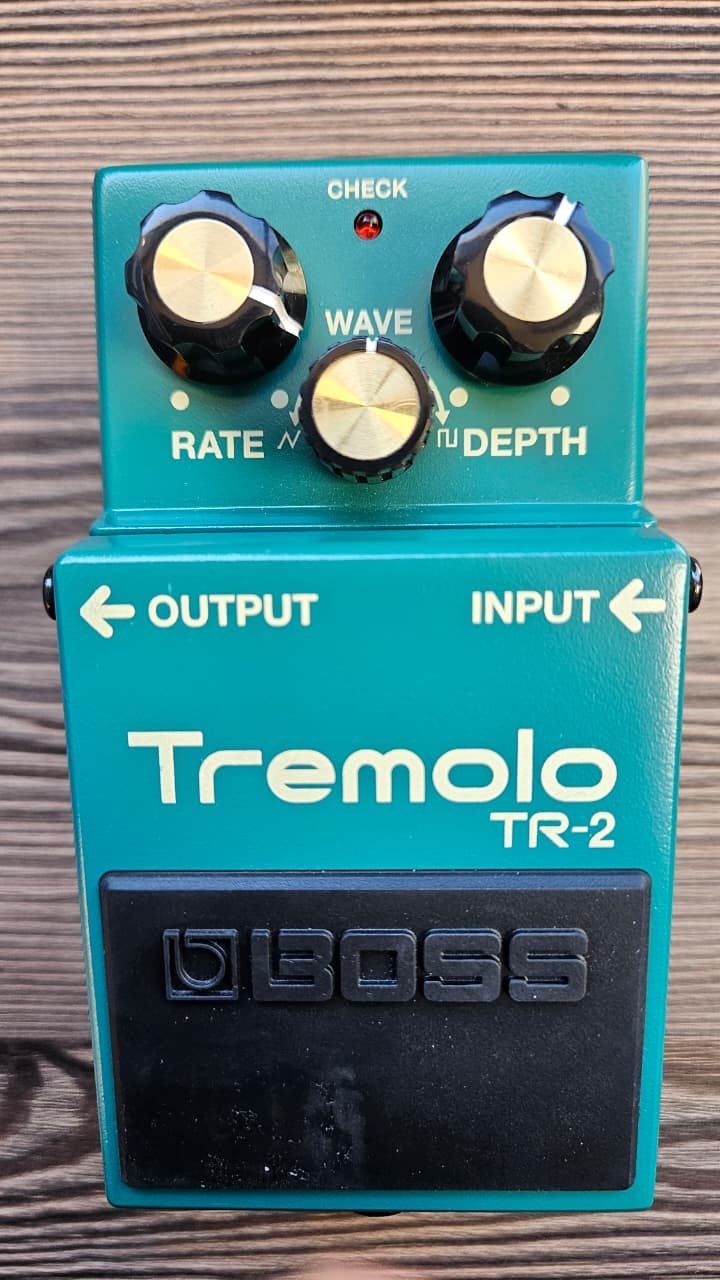 BOSS TR-2 Tremolo