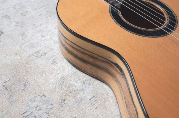 Guitare classique ALHAMBRA 6 Ébène blanc