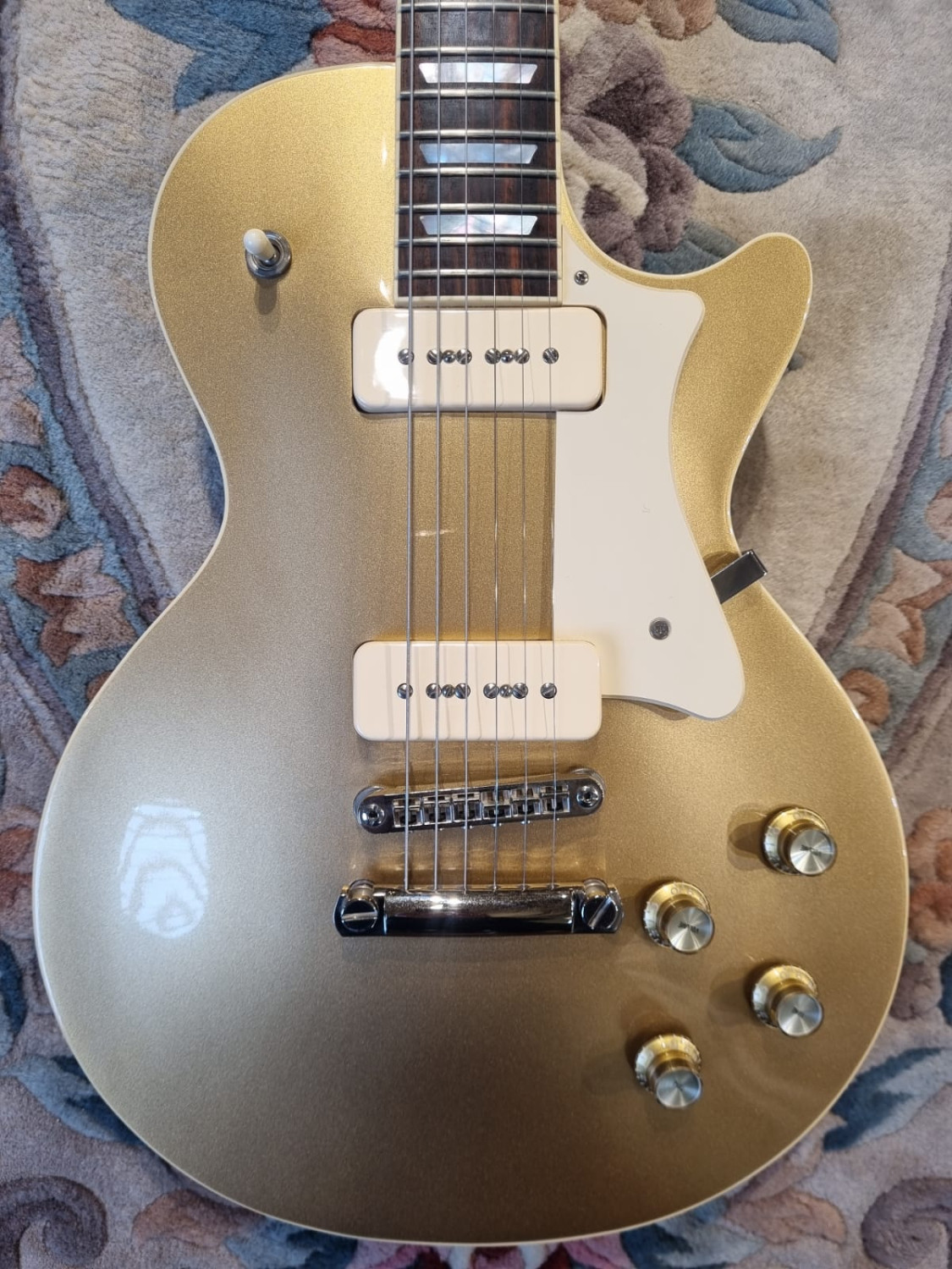 Guitarra eléctrica HERITAGE Custom Shop Special H-150 Gold Top Throbak P90