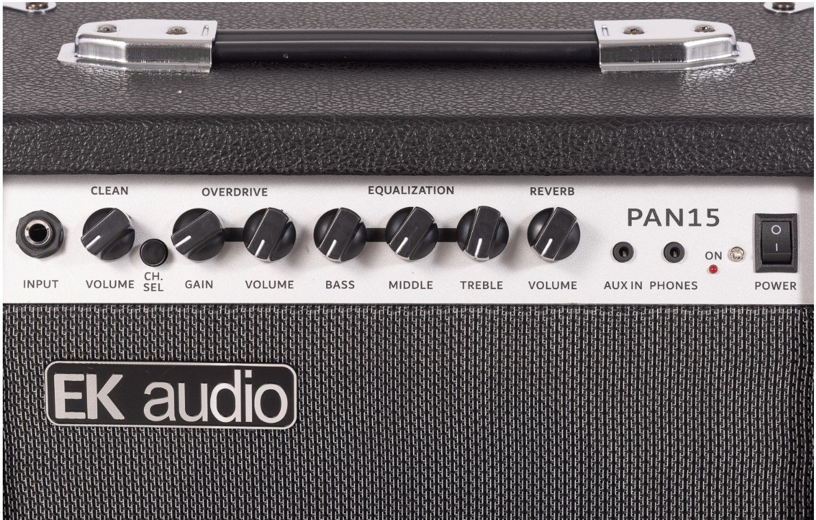 Amplificador EK AUDIO para Guitarra de 15W PAN15