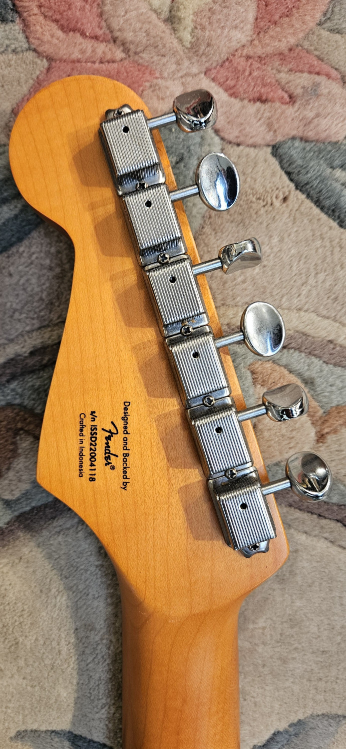 SQUIER 40th anniversary Strat Sonic Blue