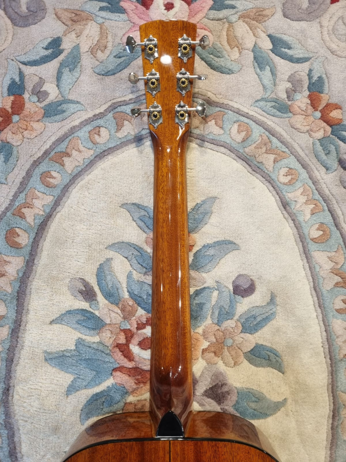 Guitarra electroacústica BLUERIDGE BR-41ME Mahogany "Travel Guitar"