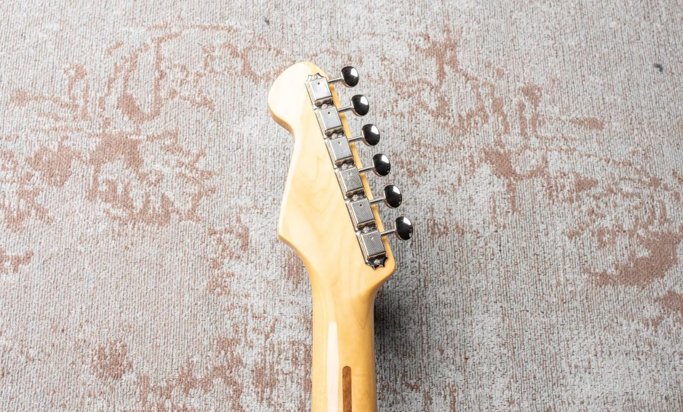 Guitare électrique Strato TOKAI AST104 Old Lake Blue