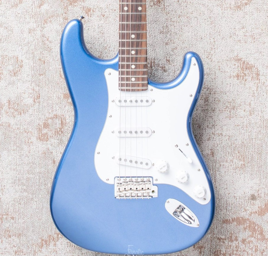Guitare électrique Strato TOKAI AST104 Old Lake Blue