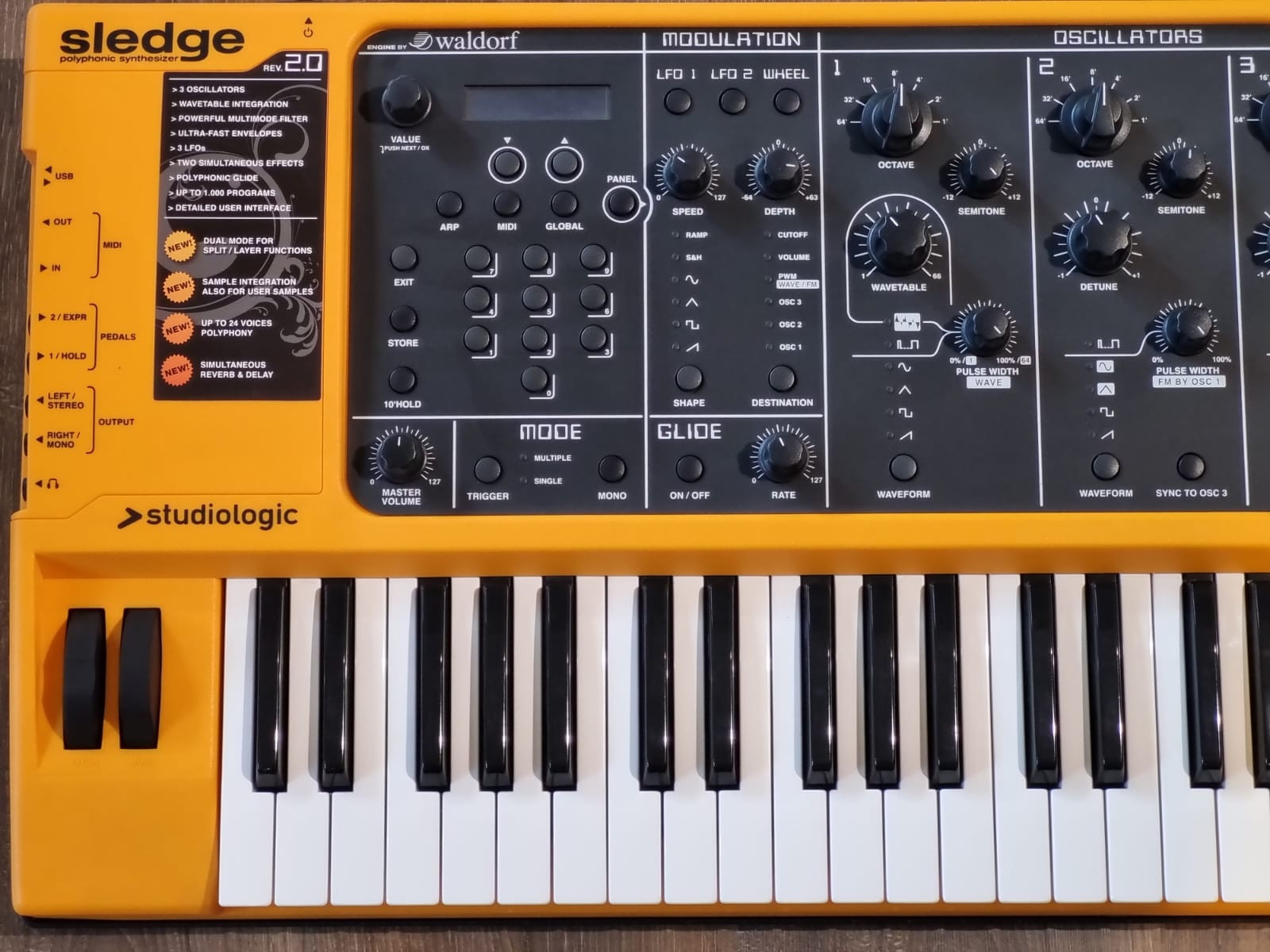Synthétiseur STUDIOLOGIC Sledge 2.0