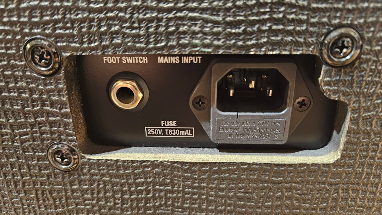 Amplificador VOX AC15C1