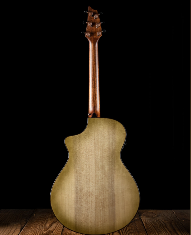BREEDLOVE Pursuit Exotic S Concert CE SG