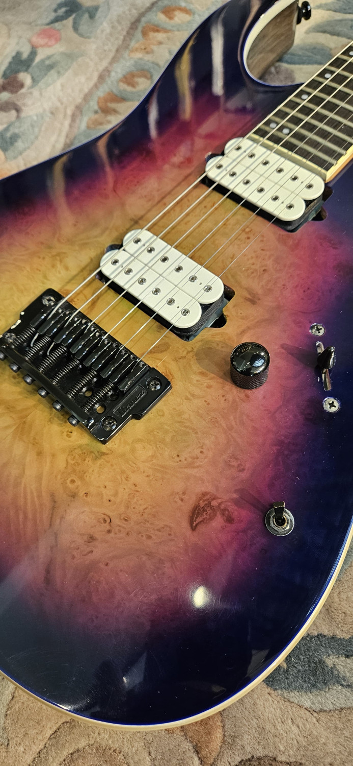 IBANEZ Iron Label RGIX6FDLB - Northern Lights Burst