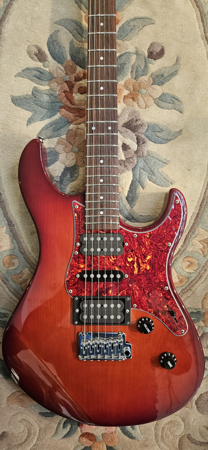 Guitarra eléctrica YAMAHA Pacifica 604w
