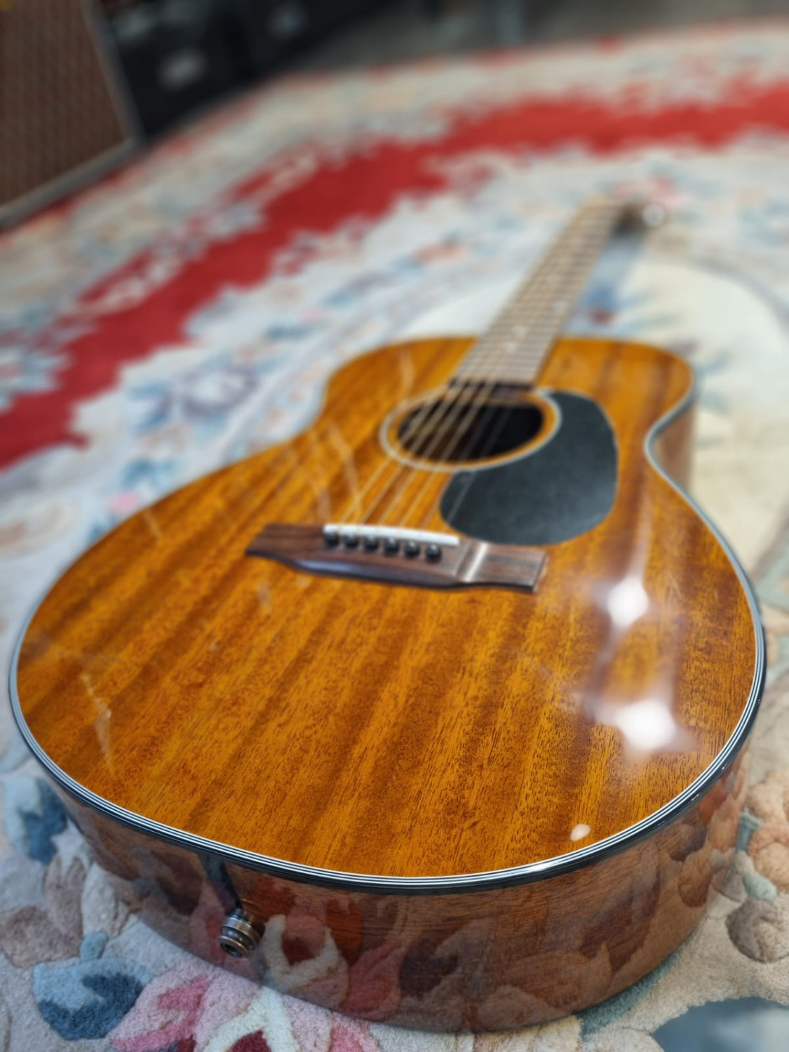 Guitarra electroacústica BLUERIDGE BR-41ME Mahogany "Travel Guitar"