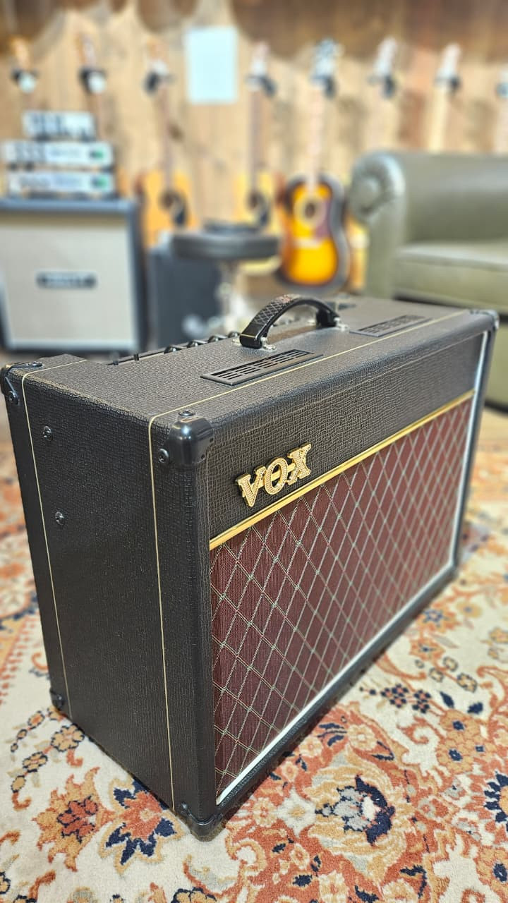 Amplificador VOX AC15C1