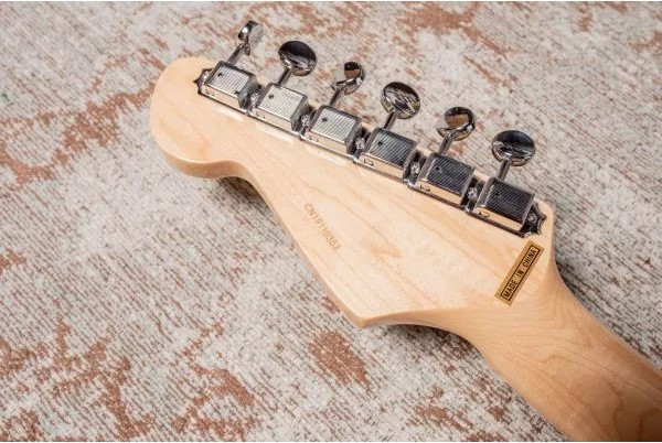 Guitarra elèctrica TOKAI Traditional AST52SH VWH/M Vintage White Maple