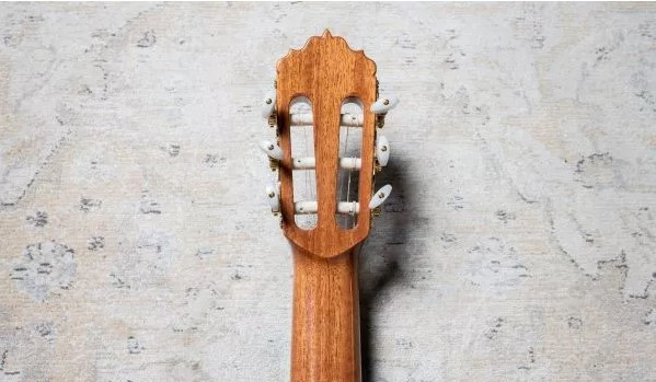 Guitare classique ALHAMBRA 6 Ébène blanc