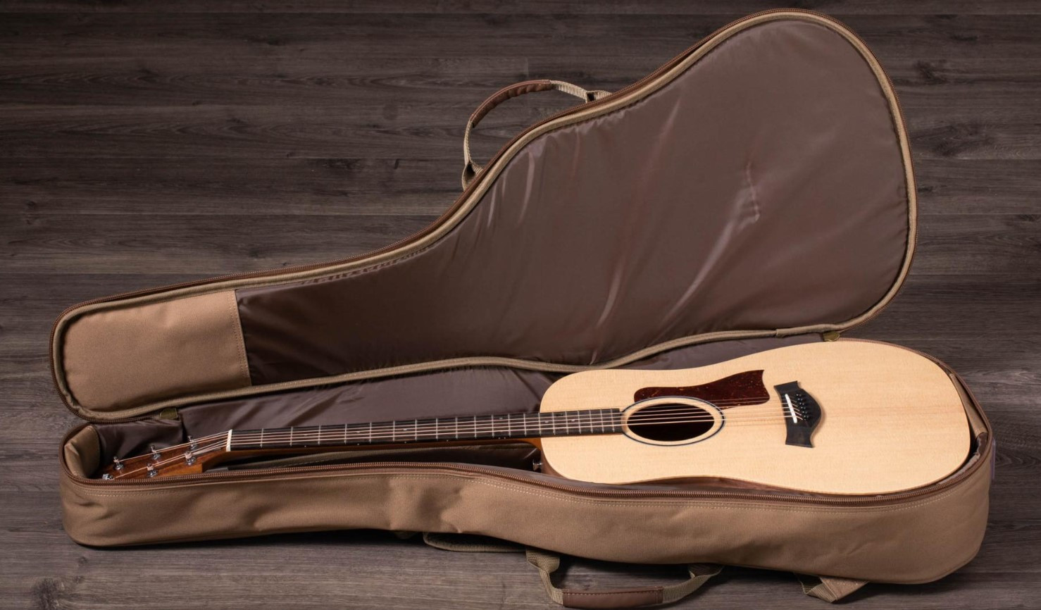 Guitare acoustique TAYLOR Big Baby BBT