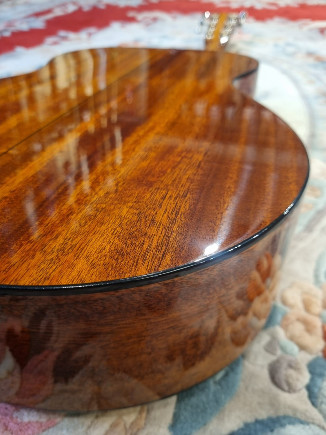 Guitarra electroacústica BLUERIDGE BR-41ME Mahogany "Travel Guitar"
