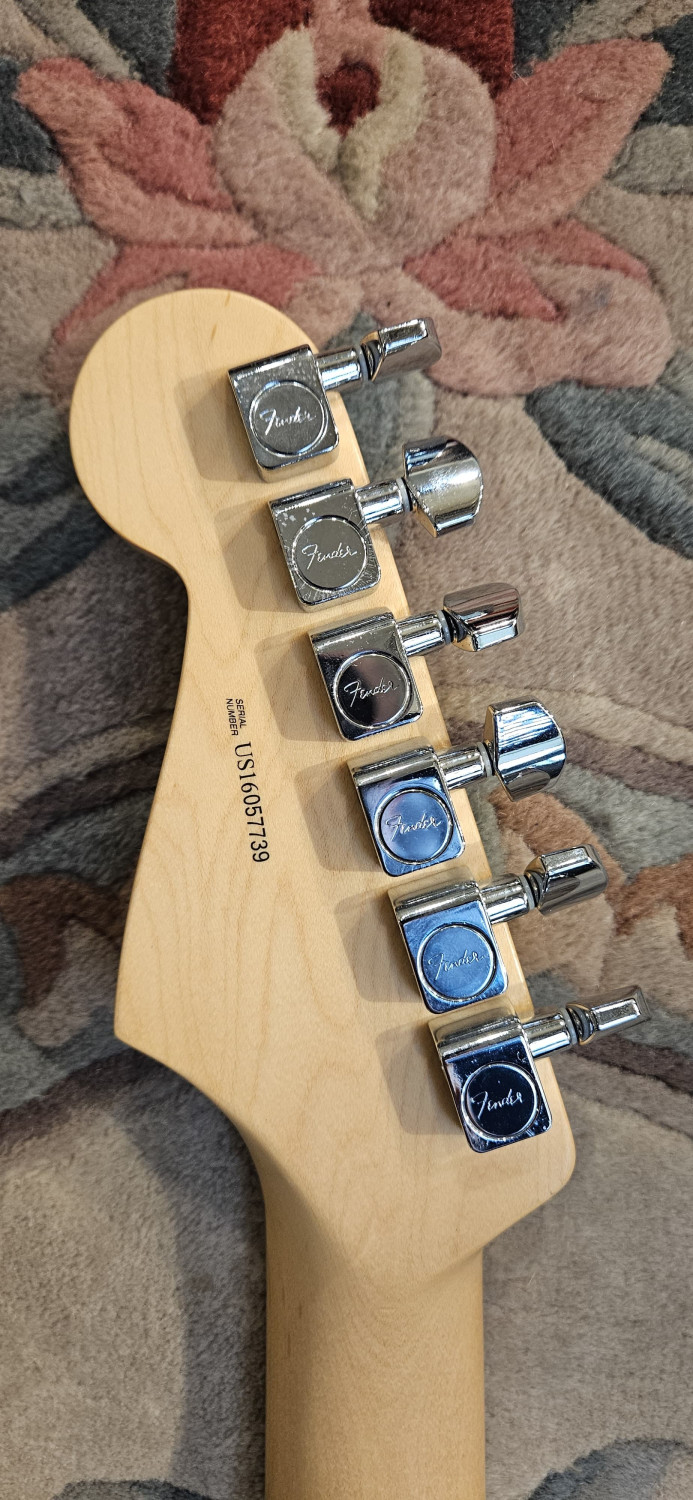FENDER American Professional Stratocaster 3 Color Sunburst