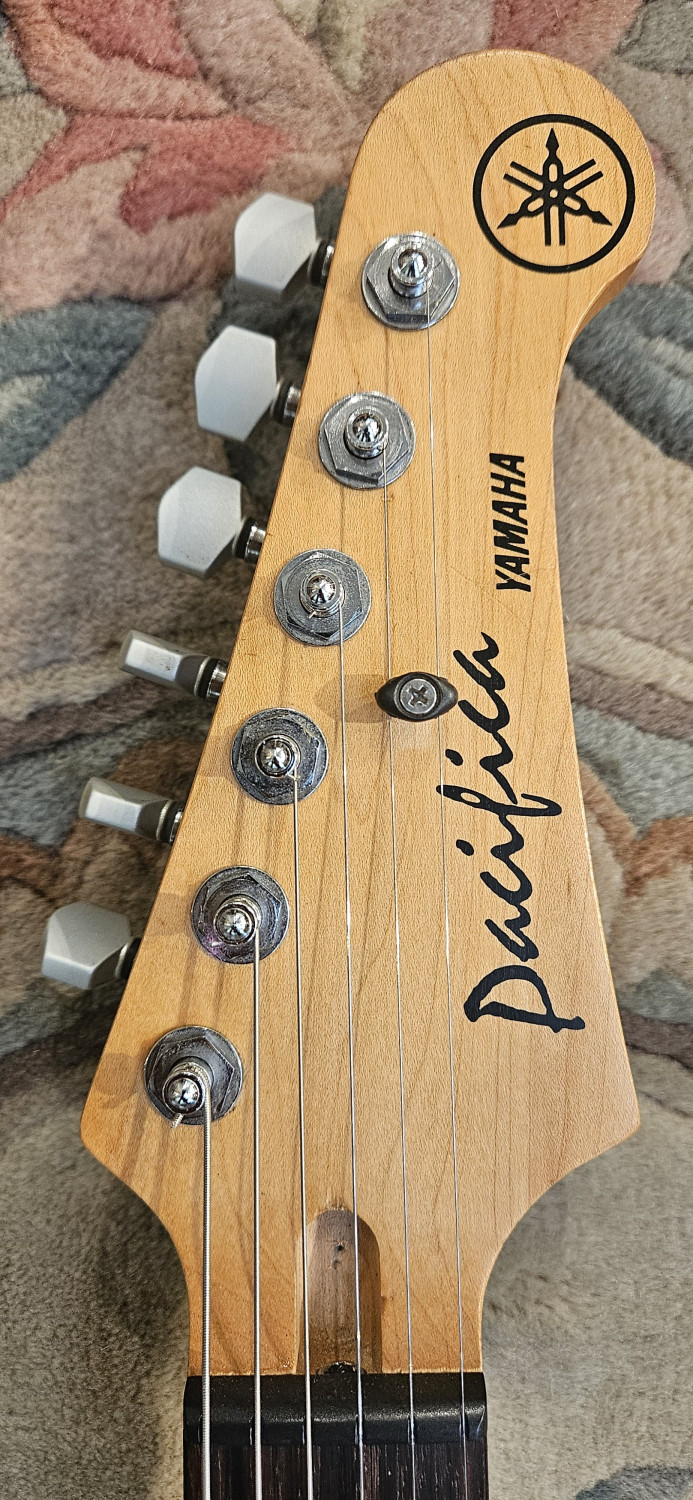 Guitarra eléctrica YAMAHA Pacifica 604w