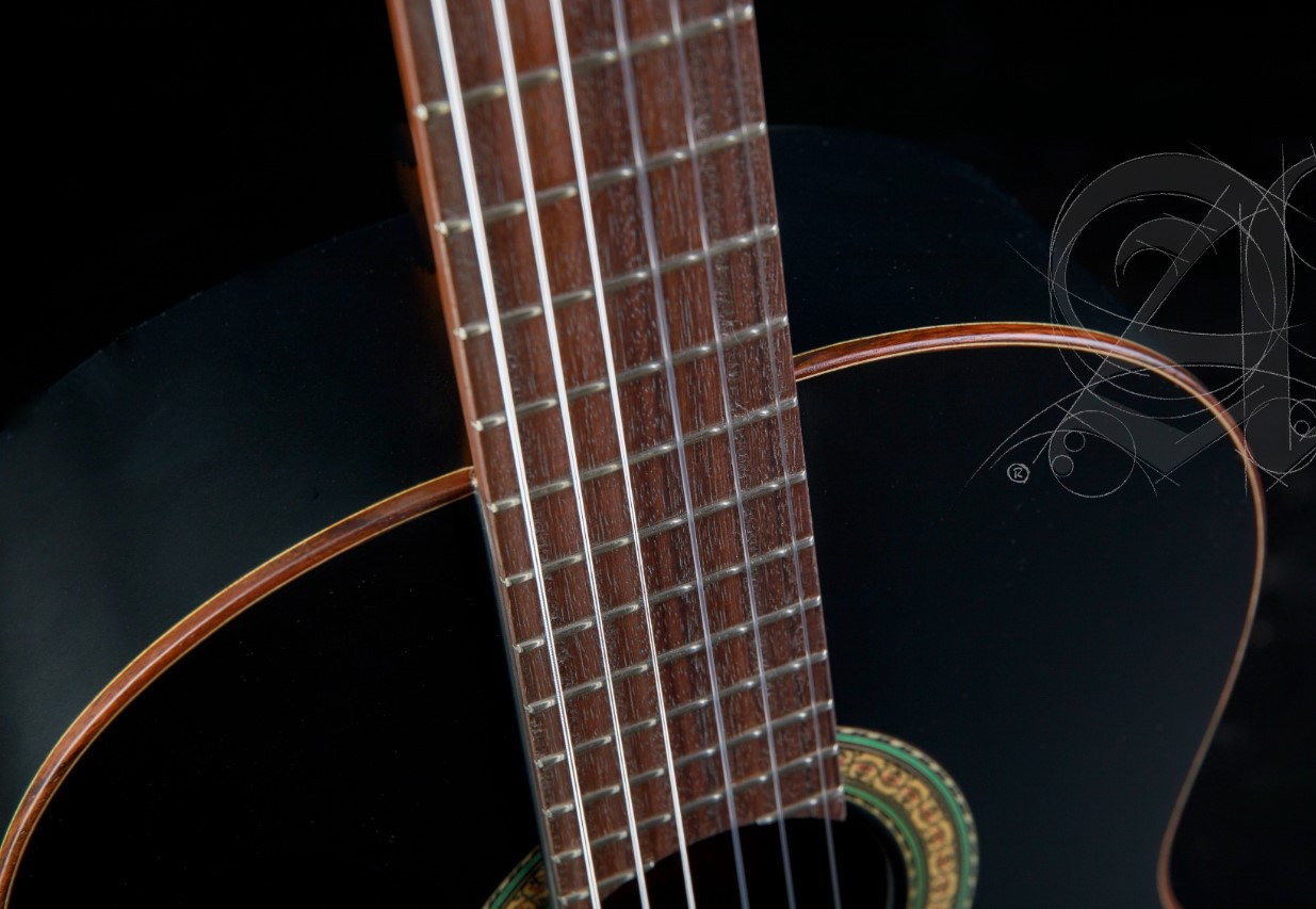 Guitarra clásica ALHAMBRA 1C Black Satin
