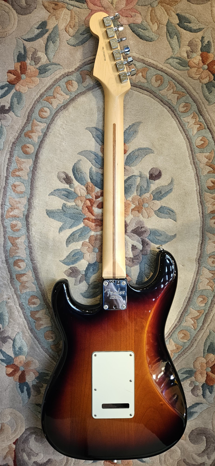 FENDER American Professional Stratocaster 3 Color Sunburst