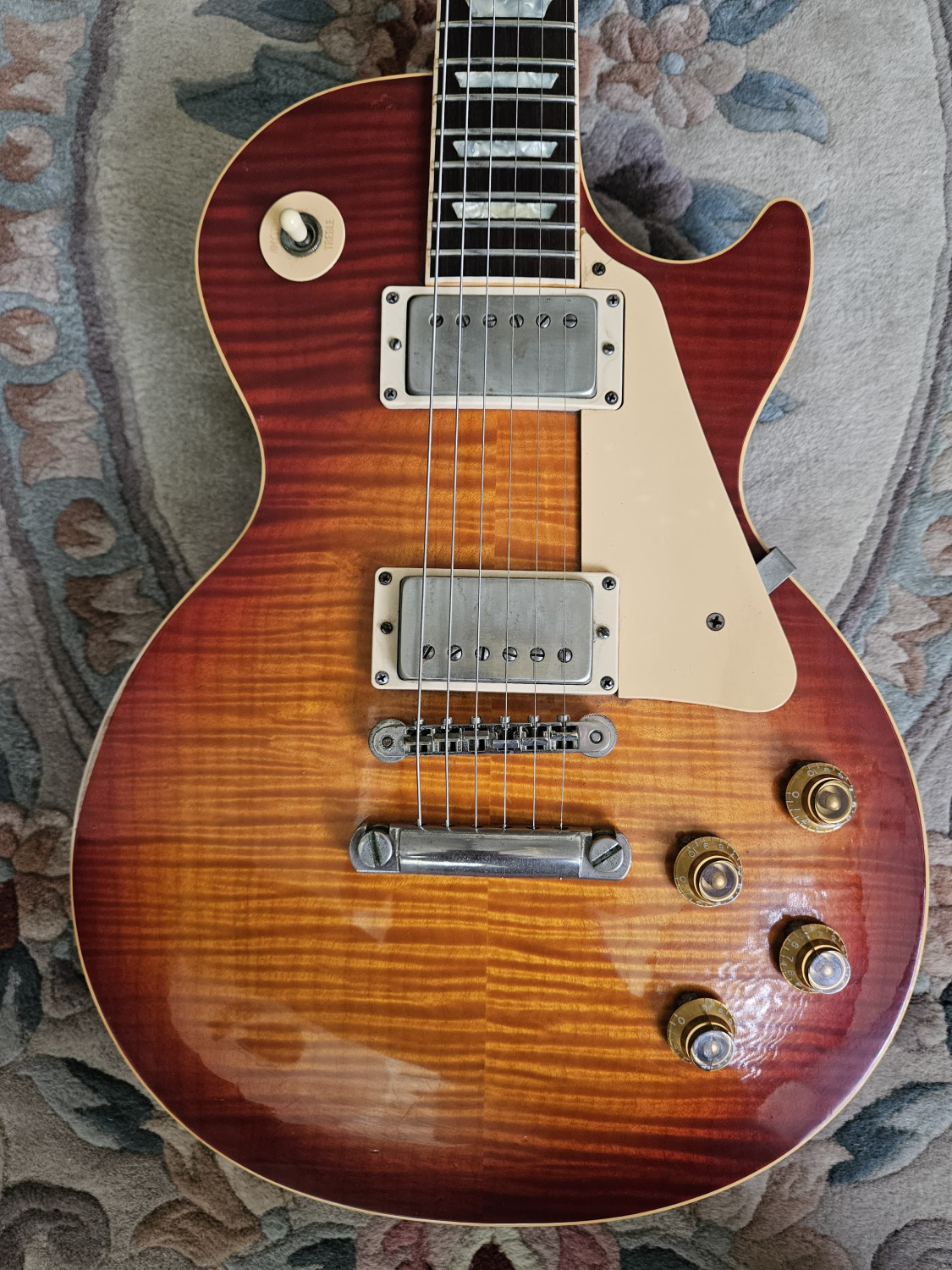 GIBSON Les Paul Standard Premium Plus - Heritage Cherry Sunburst #00413433