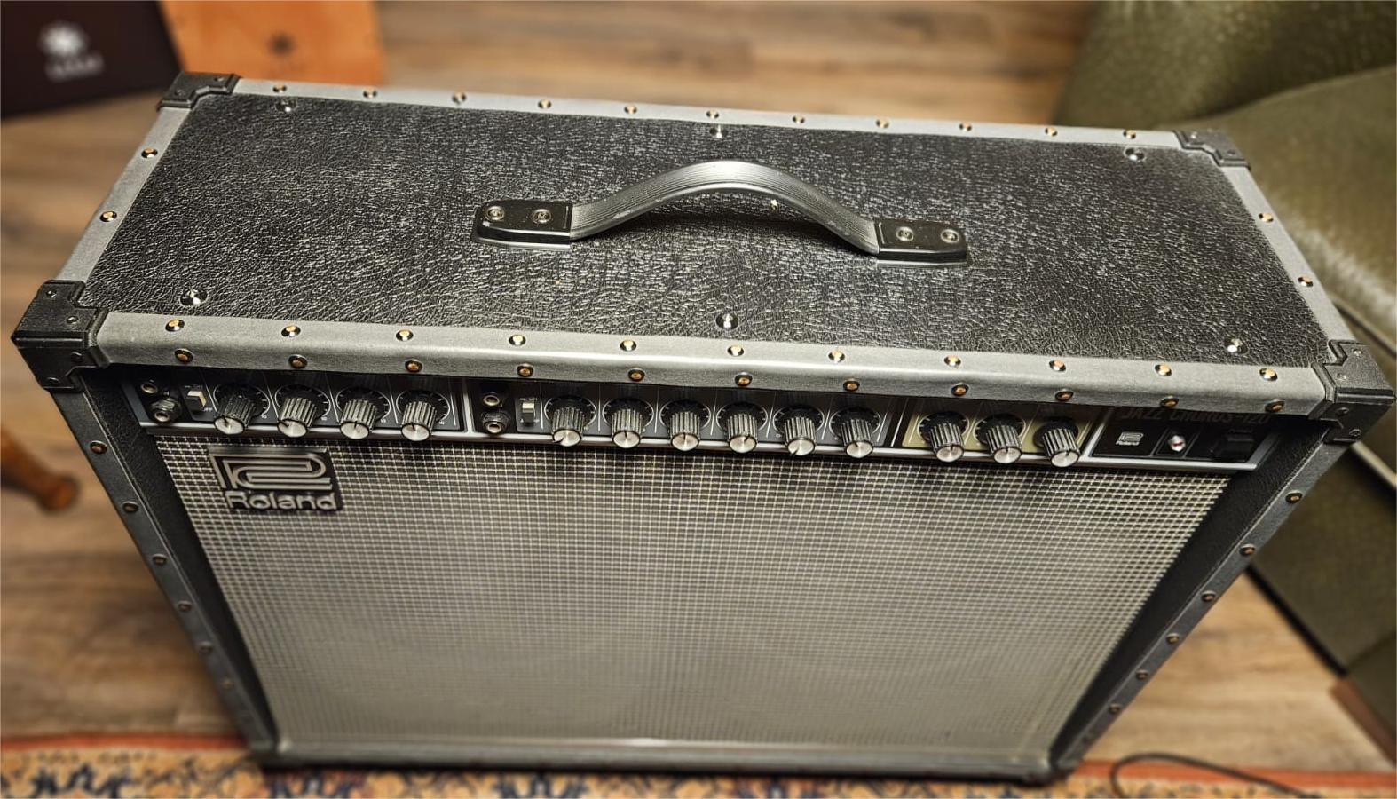 ROLAND Jazz Chorus JC-120 Japan
