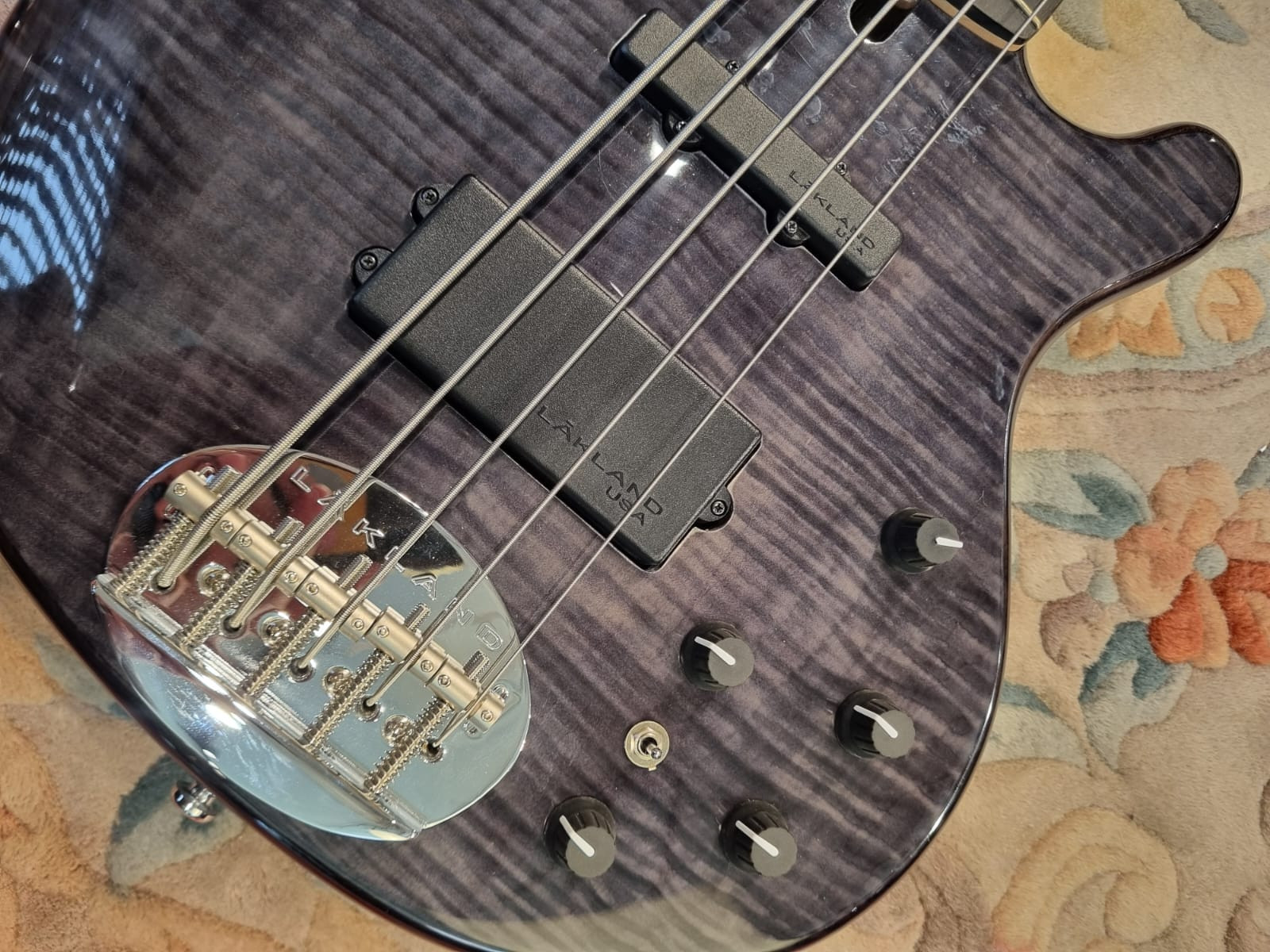Basse LAKLAND Skyline P 55-02 Deluxe Translucent Black