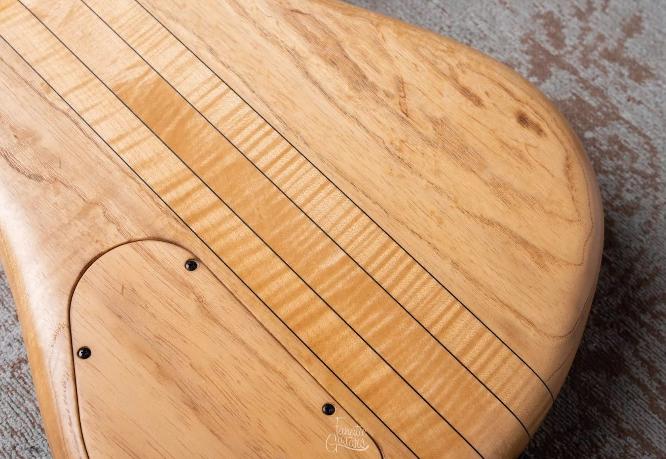 Warwick Custom Shop Streamer Stage I – 4-String, Whiskey Tinted Honey