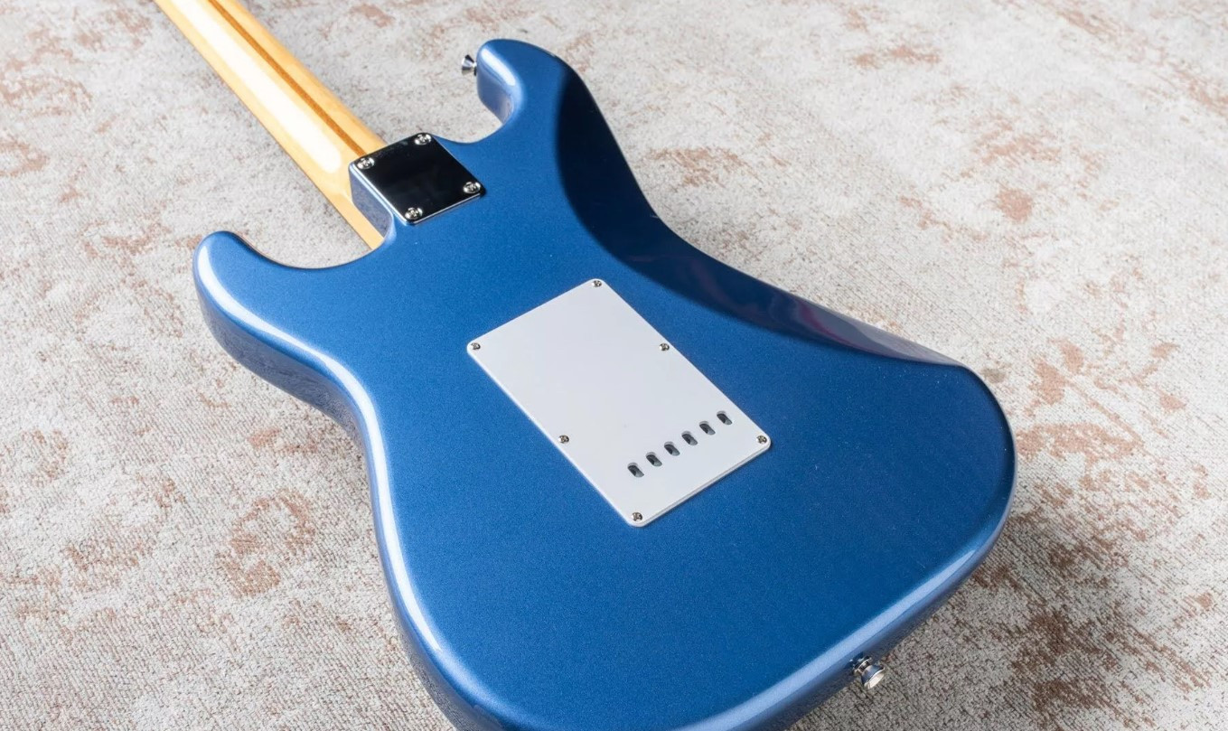 Guitare électrique Strato TOKAI AST104 Old Lake Blue