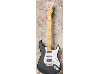 Guitare électrique TOKAI Strato AST114 SH Black Maple