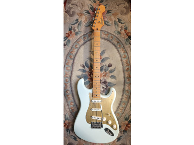 SQUIER 40th anniversary Strat Sonic Blue #ISSD22004118 - Segunda Mano